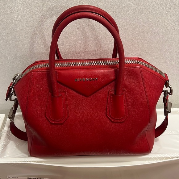 Givenchy Medium Red Antigona - Picture 1 of 7